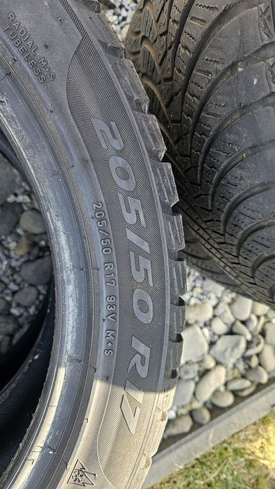 2 Anvelope Pirelli 205/50 R17 M+S