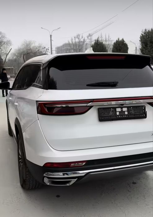 Jetour x 90 plus full pozitsiyasi