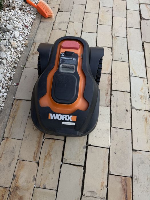 Robot de tuns iarba WORX Landroid WG790