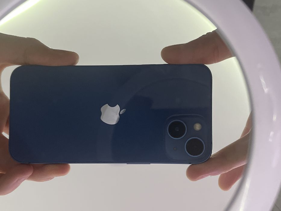 Iphone 13 в отличном состояний