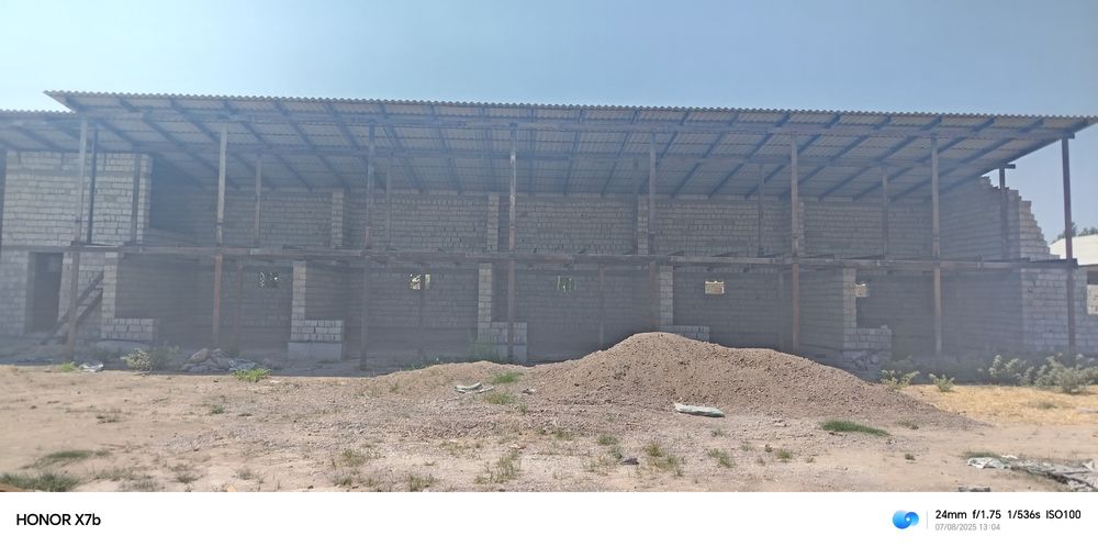 Konteyner mahsulotidan tom va binoyizni tom qismini yopib beramiz