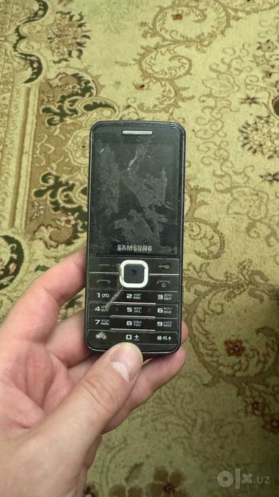SAMSUNG GT-S5610 корпус алмаштириш керак, imei ўтган