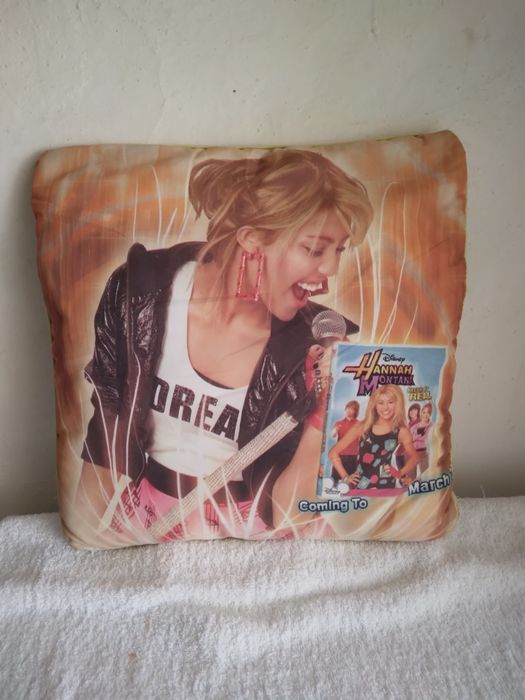 Perna Hannah Montana ieftin la 40 de lei