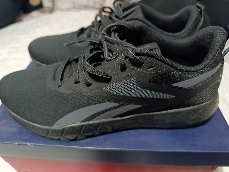 Чисто нови мъжки маратонки Reebok