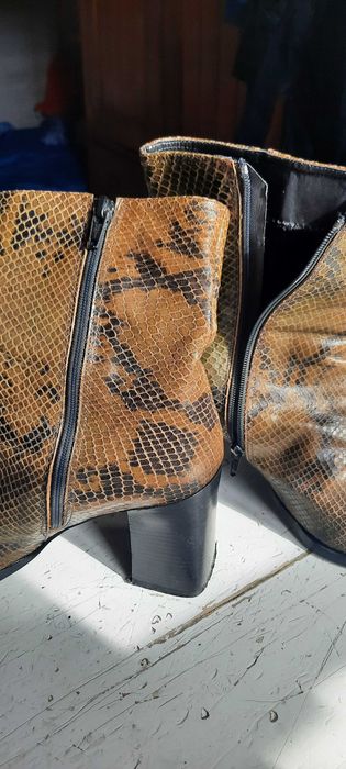 Кожени боти на ток, змийска кожа