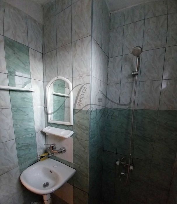 Дава се под наем Тристаен апартамент в Шумен, Пазара - 90 кв.м за 298.86 € - Снимка #4