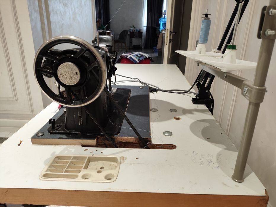 Швейная машина pfaff 130