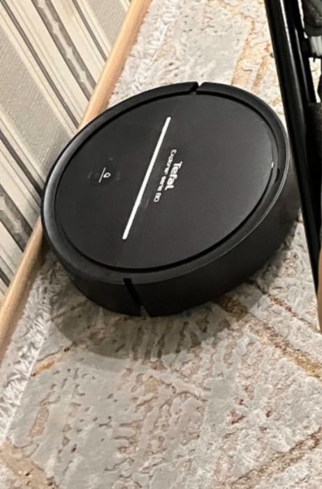 Продам робот пылесос Tefal