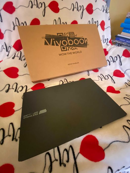 ASUS Vivobook Go 15 (Mixed Black)