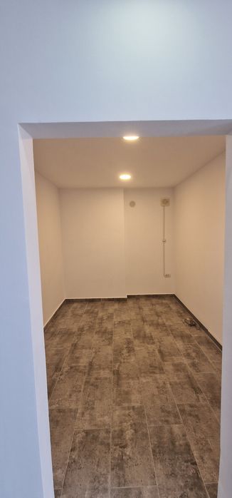 ÎNCHIRIEZ Spațiu Comercial