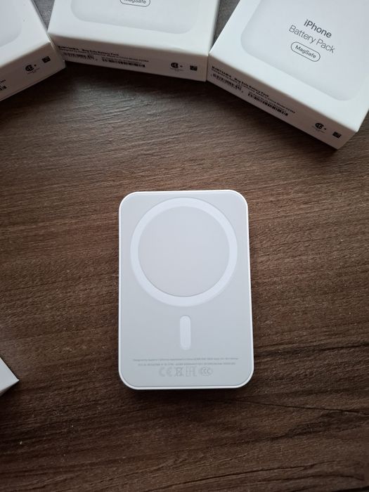 Magsafe battery pack