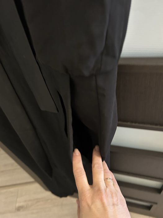 Sslopets neagra cu cordon si buzunare
