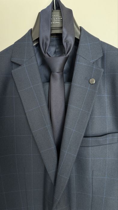 Продам костюм в отличном состоянии