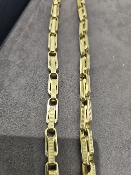 Продам Золотой трос (Дутый обьёмный)
Вес 30 грамм
Длинна 62см