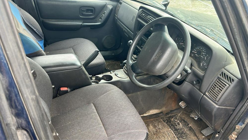 Jeep Cherokee xj 2.5 НА ЧАСТИ