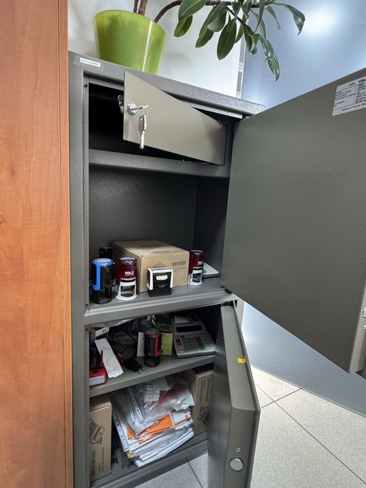 Офисный сейф Valberg Asm 120T/2