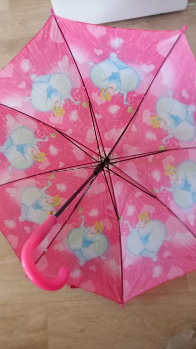 Продаю зонт для девочек