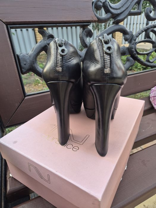 Женская обувь черная Nursace