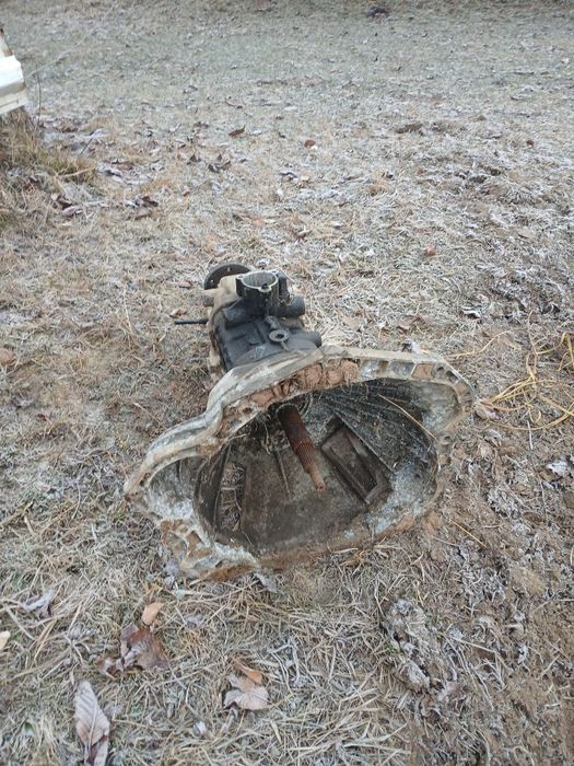 Vând cutie de viteze ford tranzit!