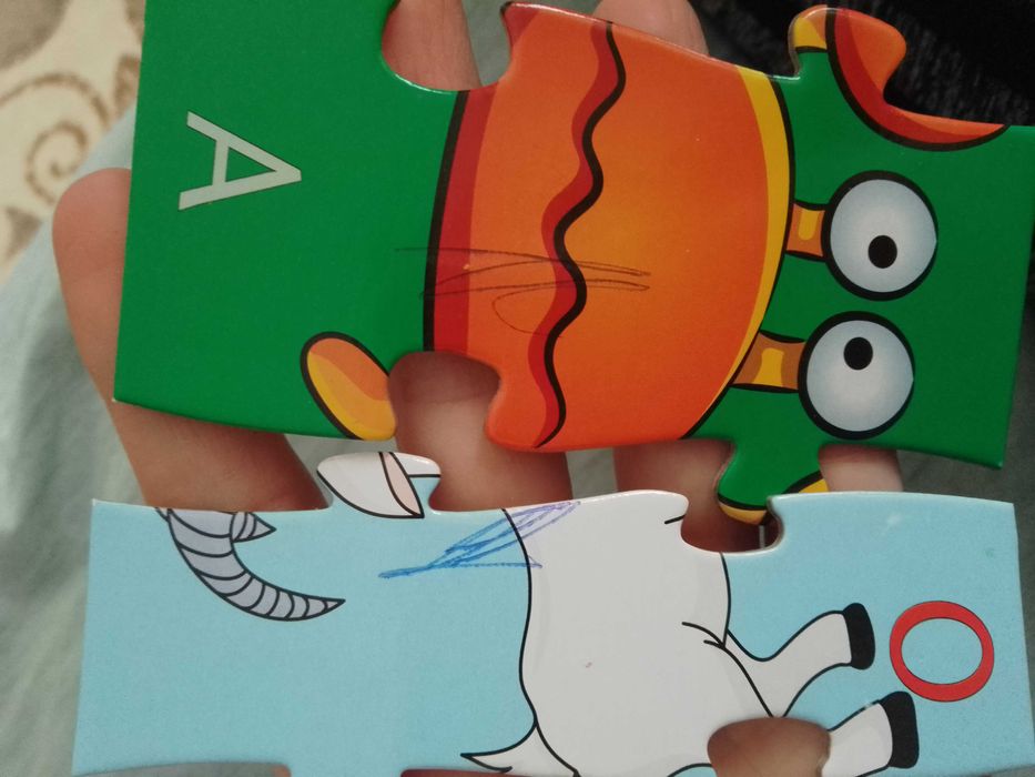 Детска игра с букви