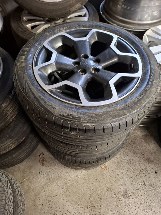 Продавам на части Субару XV 2.0бензин,1,6 бензин