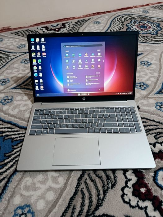 Hp i5 12-avlod noutbuk