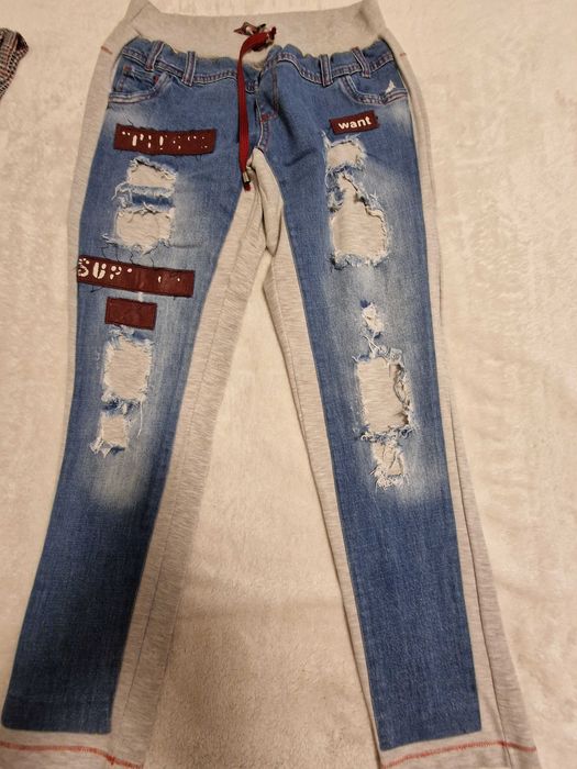 Дамски рокли и спортни сетове