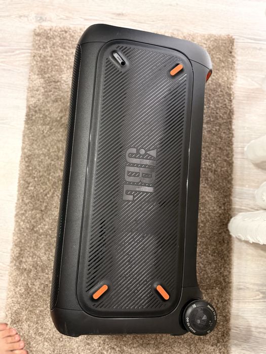 Vand Jbl party box 310