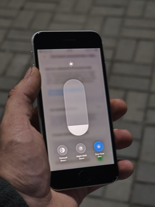 Обменяю iphone se 2020