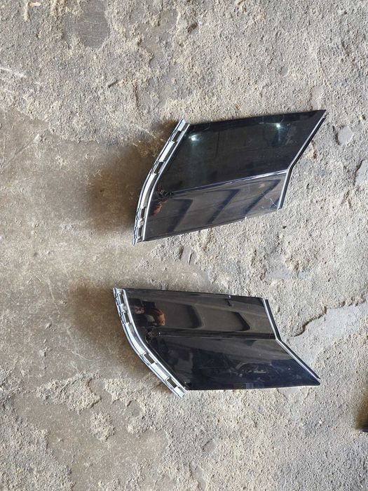 Ornament bandou aripa spate stanga dreapta negru Range Rover Evoque 2012-2015 BJ32-29149-AB BJ32-29148-AB