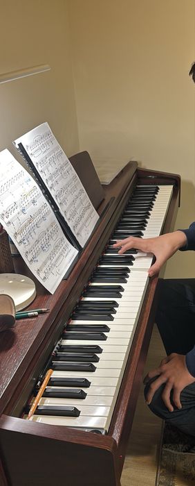 Yamaha CLAVINOVA CLP 320 pian electric