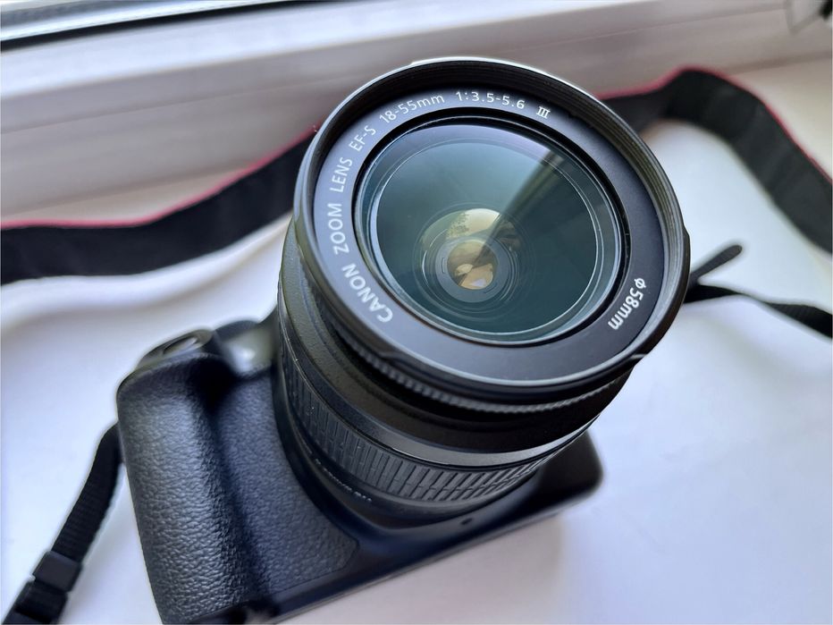 Canon 1300D новый (с Wi-Fi/NFC)