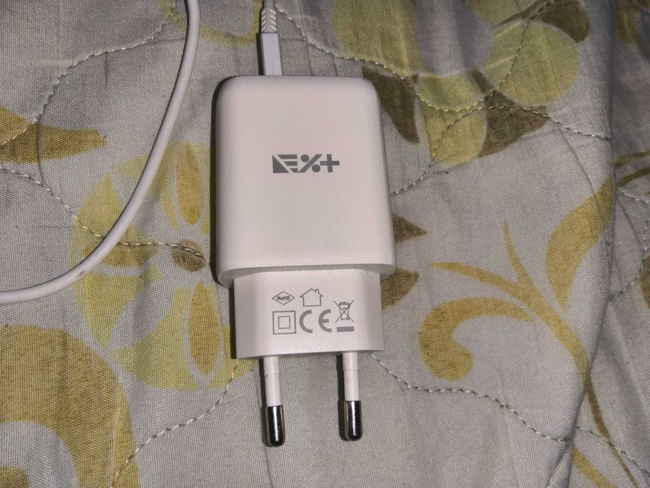 Зарядно с два порта usb - А и usb - C
