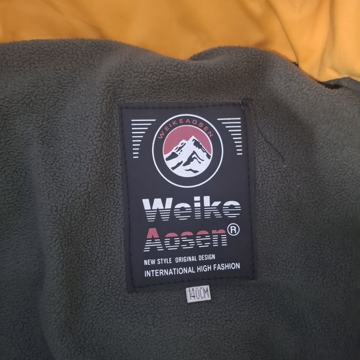 Продам куртку на мальчика