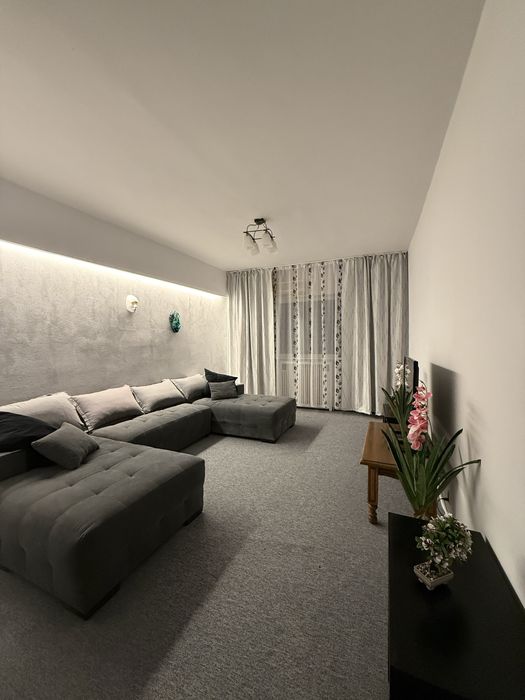 Apartament 3 Camere cu vedere spre Targul De La Craiova (50m distanta)