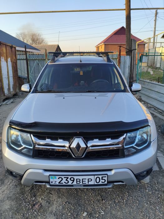 Renault Duster 2020 года.