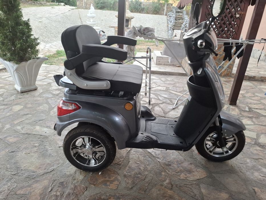 Triciclu electric