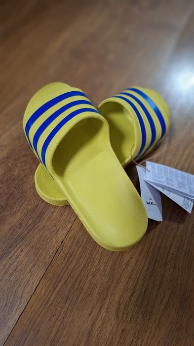 Șlapi Adidas noi