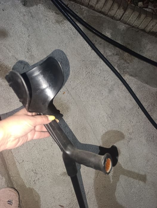 продам костыль в отличном состоянии