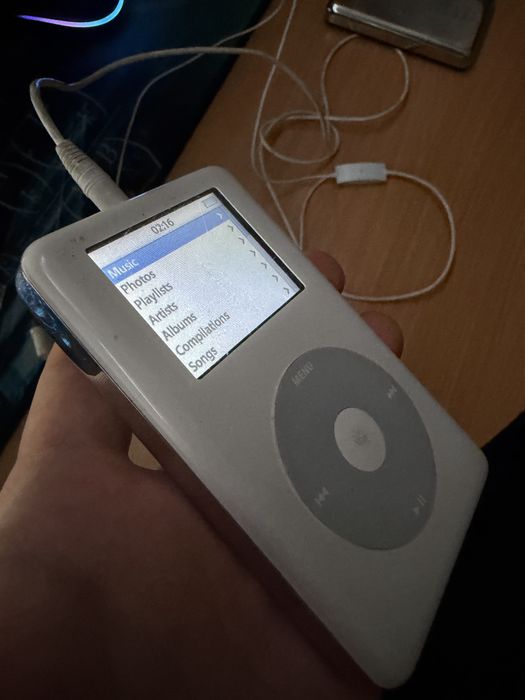 Ipod generatia a 4 a 20 gb