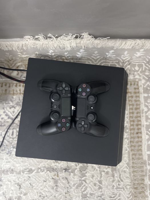 Плейстейшен 4 про