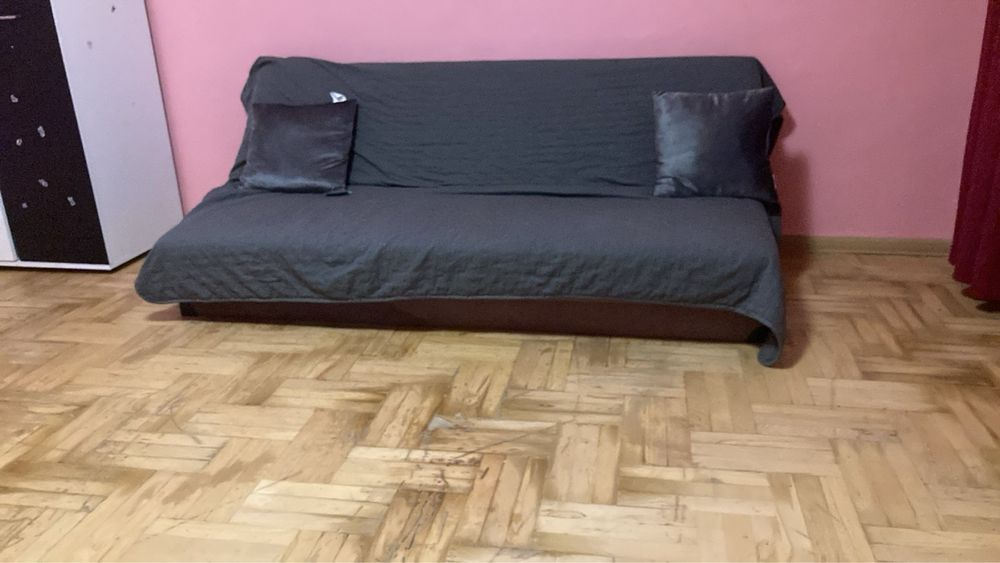 Подарявам канапе разтегателно