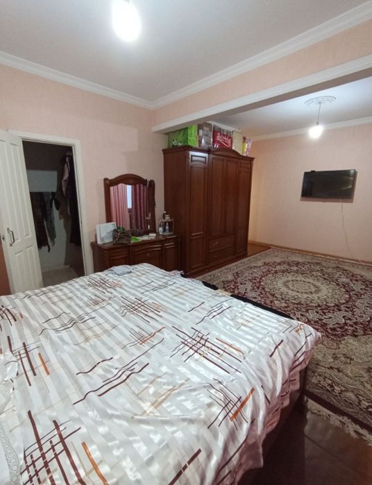 Продаётся своя 4х комнатная квартира на Ц квартале Чиланзара.