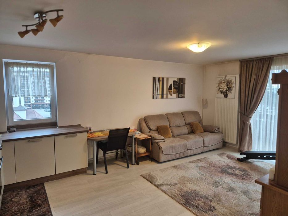 Vand apartament doua camere Urban Coresi.