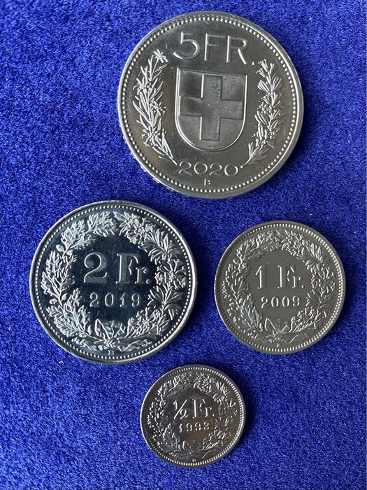 Продаю Швейцарские монеты