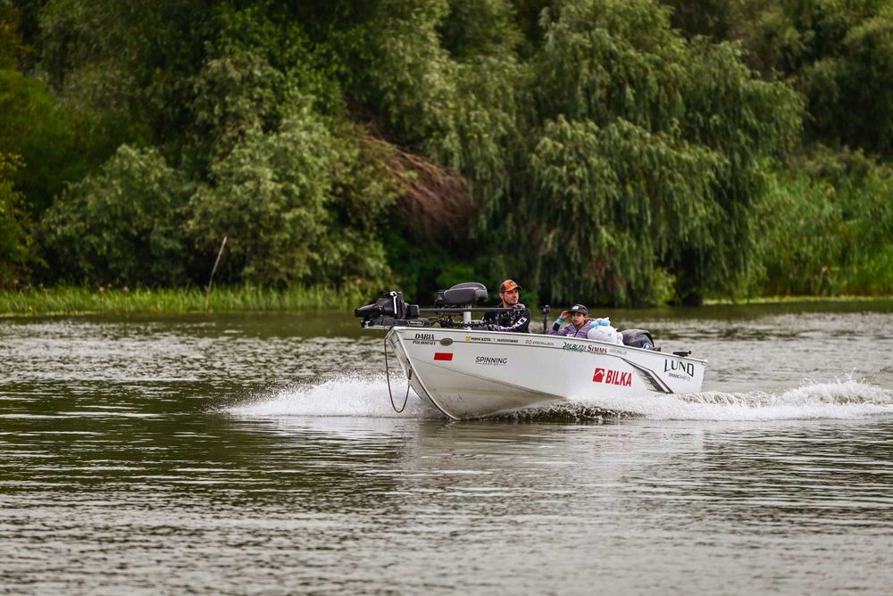 Barca Lund Angler 1650 SS + Yamaha 70 cai