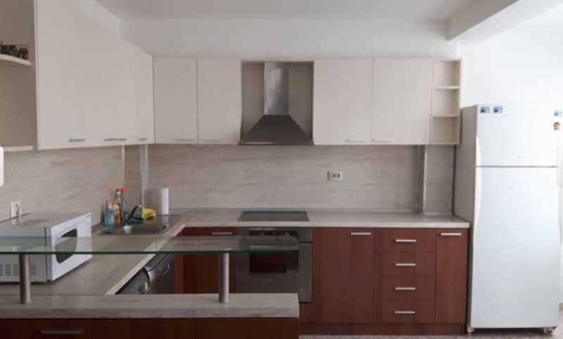 Дава се под наем Тристаен апартамент в София, Банишора - 100 кв.м за 423.81 € - Снимка #1