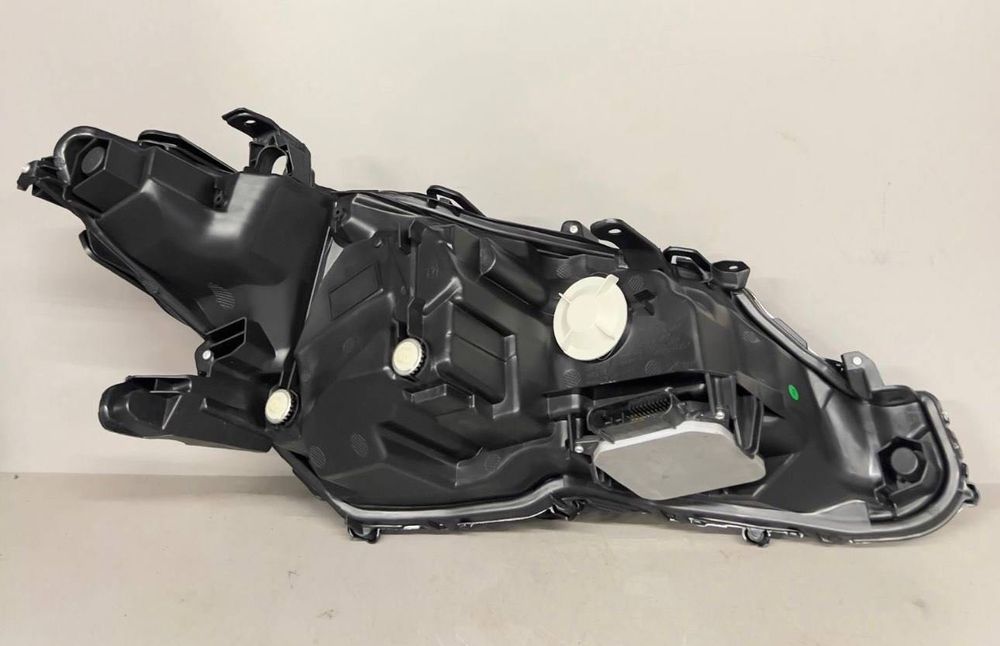 Фара Камри 70 правая оригинал