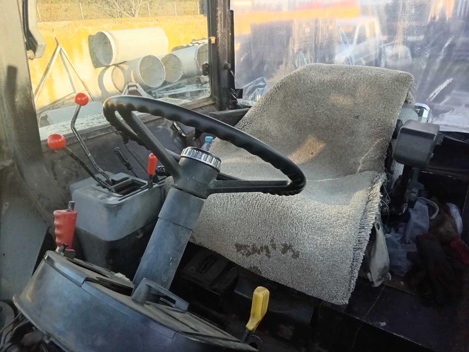 Tractor John Deere 3040 cu incarcator frontal