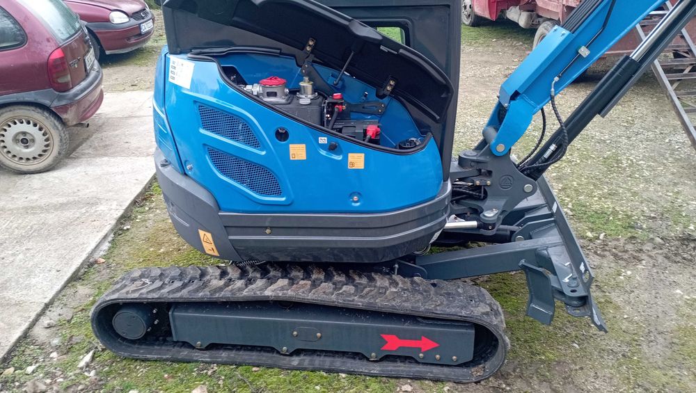 Продавам Багер Rippa R 22 Pro